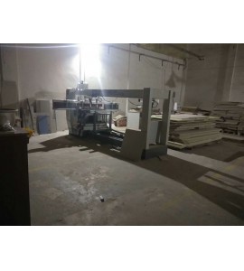 全自動數(shù)控鉆孔機